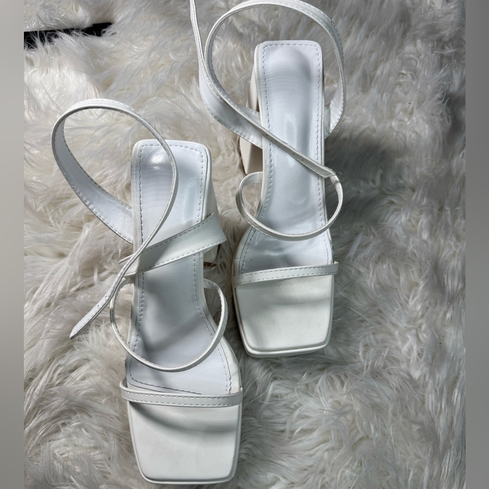 Elegant White Strappy Women's Heels